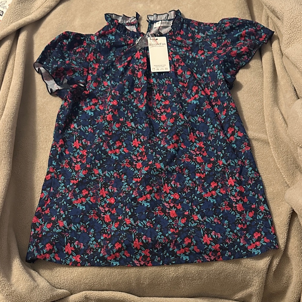 Floral Short Sleeve Blouse